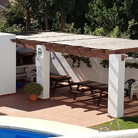Peaceful 1br Getaway - Walk To And Train Apartment Benalmadena