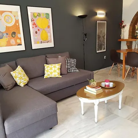 Peaceful 1br Getaway - Walk To And Train